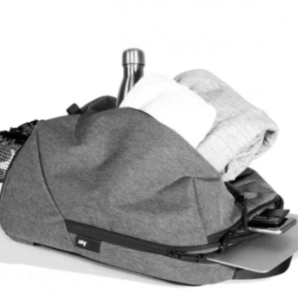 LIKE NEW Aer Fit 2 Backpack - Nylon - Grey - Picture 3 of 5